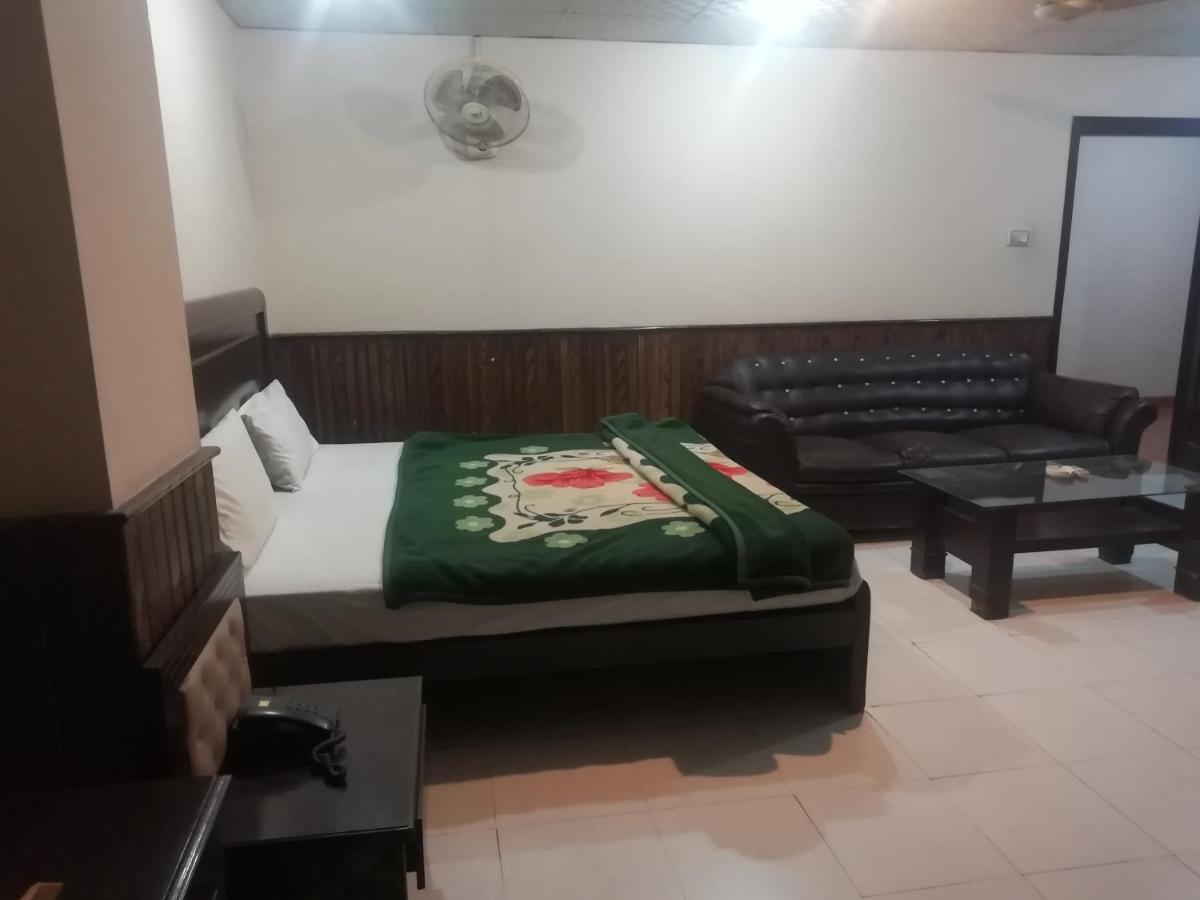 Hotel Pace Inn Multan Luaran gambar