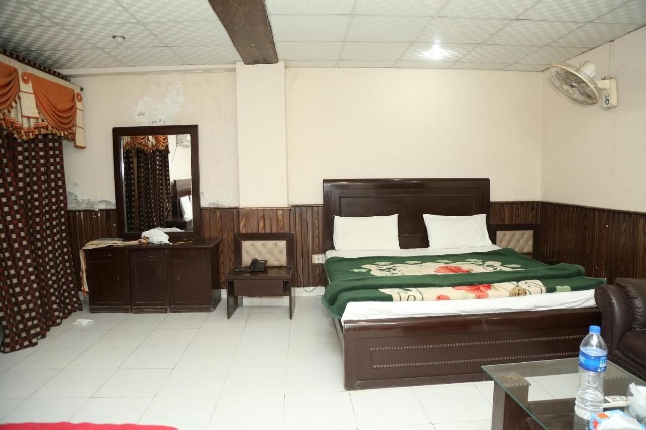 Hotel Pace Inn Multan Luaran gambar