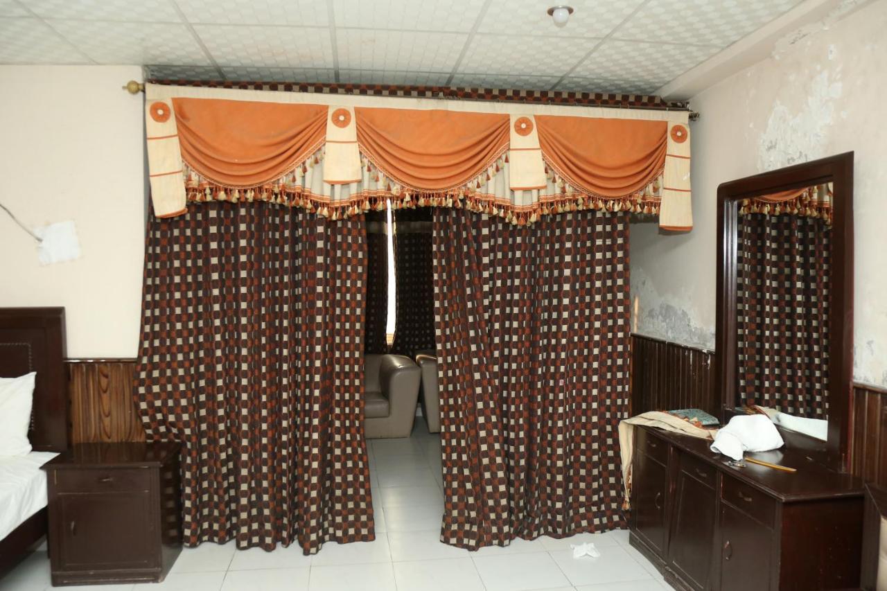 Hotel Pace Inn Multan Luaran gambar