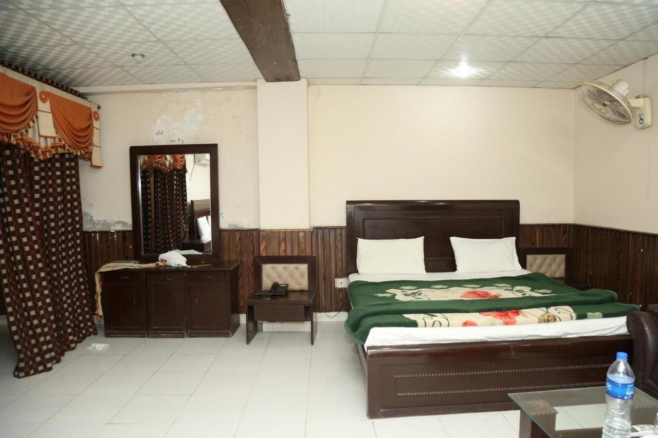 Hotel Pace Inn Multan Luaran gambar