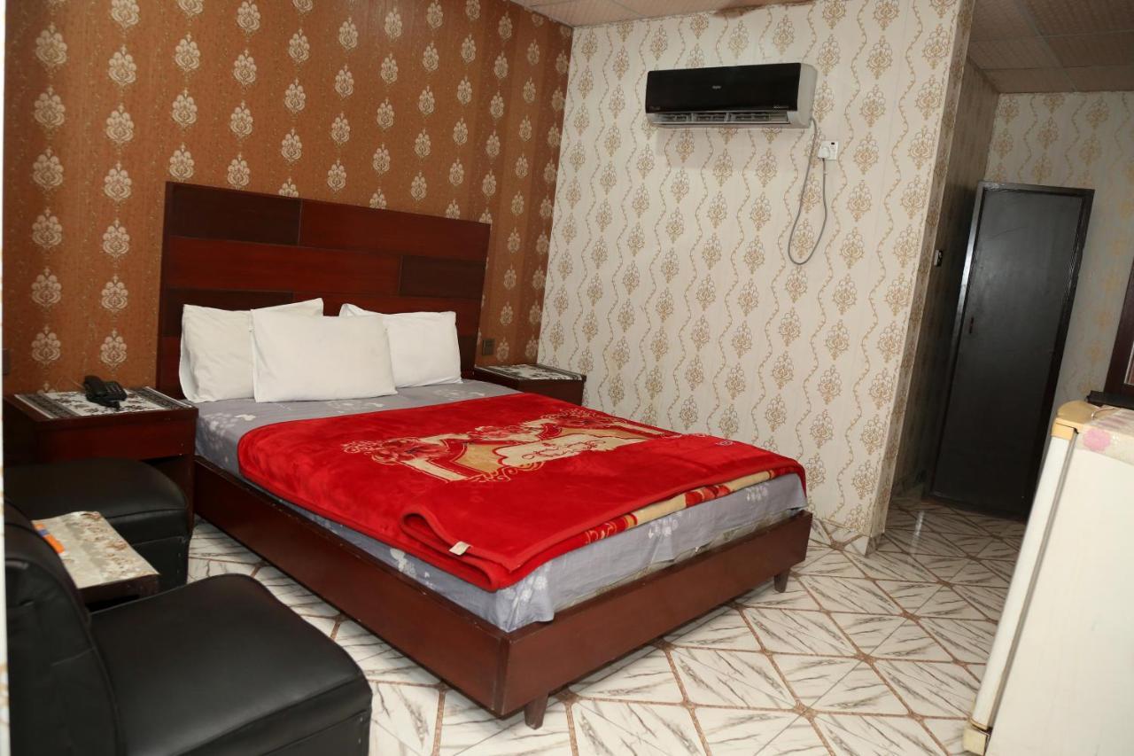 Hotel Pace Inn Multan Luaran gambar